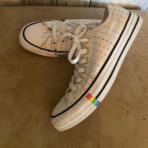 Pride chuck Taylor’s women’s 7.5 - worn once
